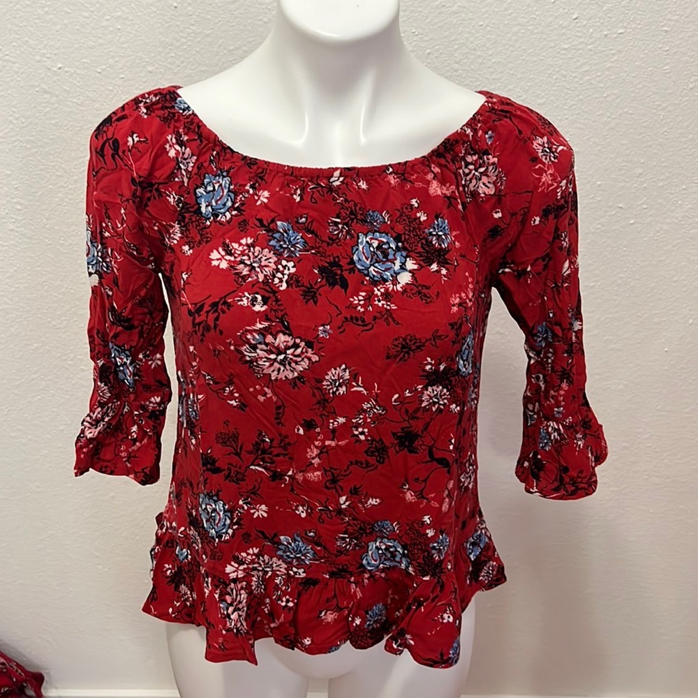 Faded glory Floral 3/4 Sleeved Top Sz S